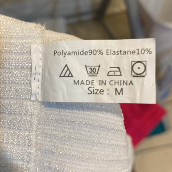 Bundle of 5 size Medium Halter Tops NWOT - Picture 5 of 7